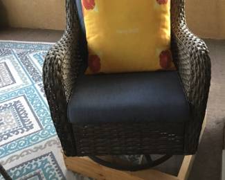 Swivel Patio Chairs & Table (3 sets)