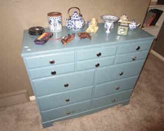 Vintage painted small dresser