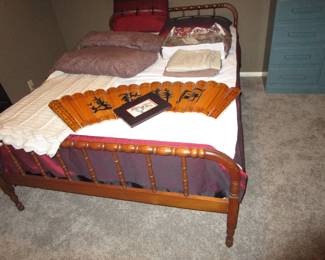 Antique bed *newer mattress