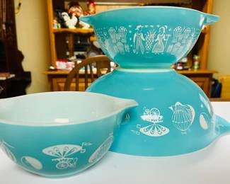 Rare! Vintage Pyrex "Turquoise Amish" Mixing Bowl & 
Pyrex Hot  "Turquoise Hot Air Balloon" Nesting Mixing Bowl Set/ Chip & Matching Dip Bowl