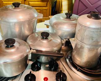 Collection of Vintage Magnalite Cookware