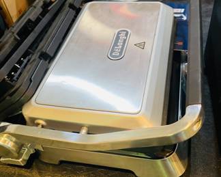 DeLonghi sandwich grill