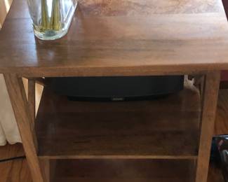 Small tables and end tables