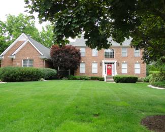 Welcome to our Novi Estate Sale.  And this wonderful Novi Estate.