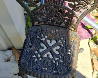 Mini cast-iron chair