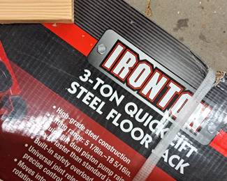 Floor jack brand new in box