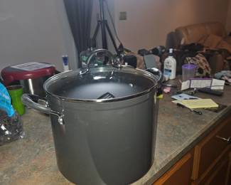 Large stock pot