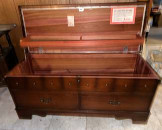 Lane Cedar Chest