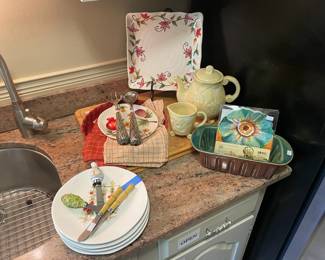 TG Green Casserole Dish, Roscher Tea Pot, plate set