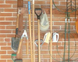 garden tools