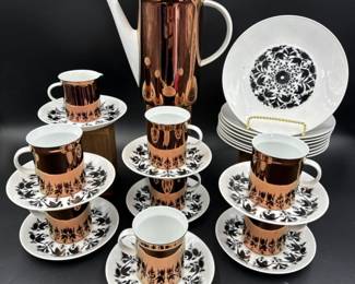 Mid Century Bjørn Wiinblad Rosenthal 'Berlin Hilton' Plates +	