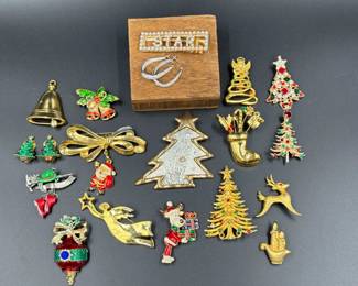 Merry Bling-mas - Vintage Christmas Brooches	