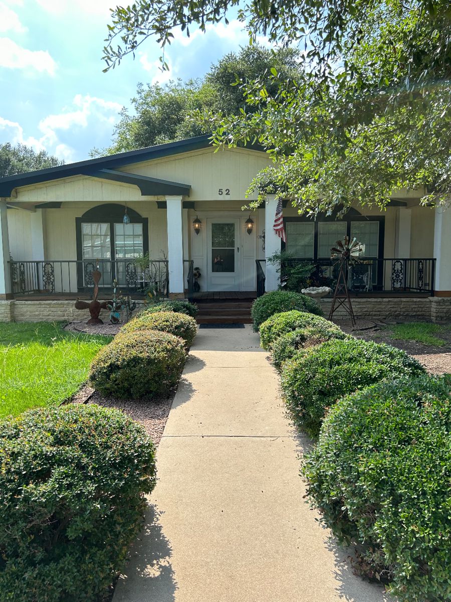 Hill Country Estate Sale in Kerrville, TX starts on 6/7/2024