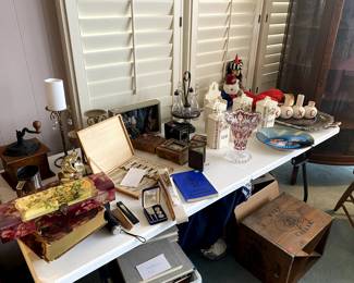 coffee grinder, old albums