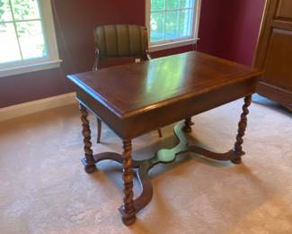 Great burled wood barley twist leg desk
