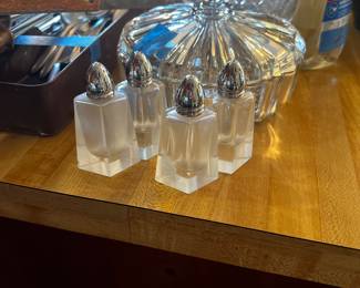 Mid Century salt and pepper shakers