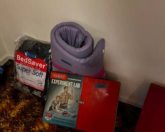 Children’s experimental lab/school set