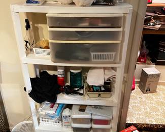 Hair salon, Items three containers of clippers