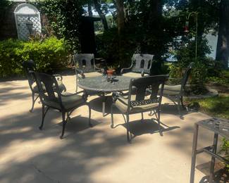 Additional pool furniture