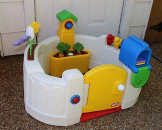 Little Tykes Garden Playset