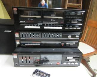 Sanyo system, Amplifier, Receiver, Equalizer, Dubbing tapedeck - all working