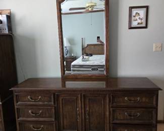 Drexel 6 Drawer Dresser with Vanity Mirror