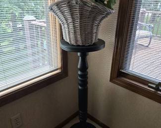 Wooden Plant Stand with Basket