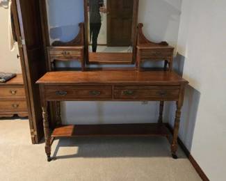 Antique Wooden Vanity