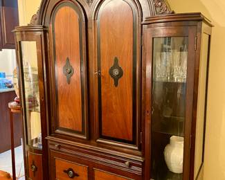 Gorgeous Display Cabinet $500
