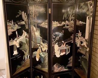 Lovely Asian Screen $200