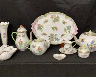 Herend Hungary Porcelain Collection, Queen Victoria, Rothschild Bird Shell Dish