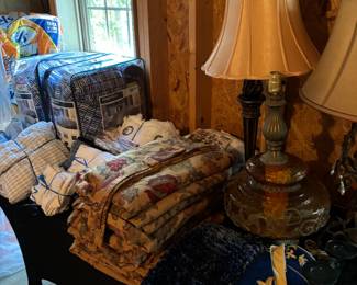 lamps and linen, bedding comforters