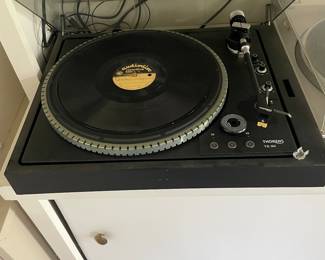 Thorens TD-104 Record Player / Turntable