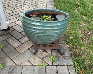 Art Pottery Coiled Outdoor Planter Contemporary Design