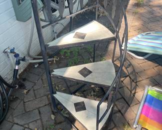 Vintage Outdoor Iron Spiral 3-Step Staircase Plant Stand