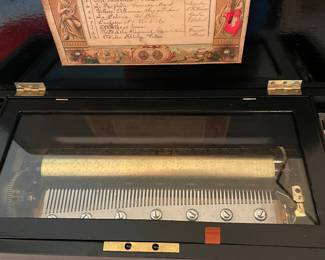 Late 1800's Single Comb Wood Music Box - 10 Songs