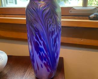 Vintage Iridescent Pulled Feather Blue Hand Blown Art Glass Vase