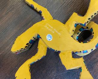 Signed Hand Carved Efrain Fuentes Lizard, Mexico