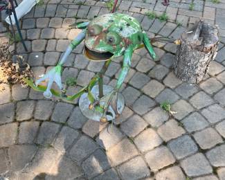 Metal Garden Frog Outdoor Yard Art