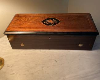 Late 1800's Single Comb Wood Music Box - 10 Songs