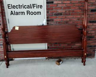 King poster bed comes with mattress. Sale of this bed will include delivery