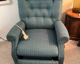 motorized recliner lift chair