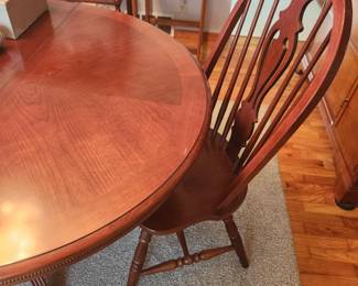 Dining table and 4 chairs