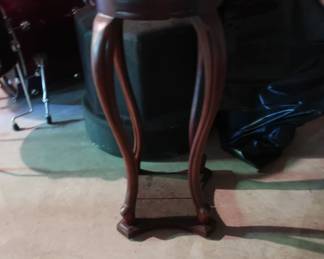 46   small  marble  top  plant  stand        Price  is   50.00