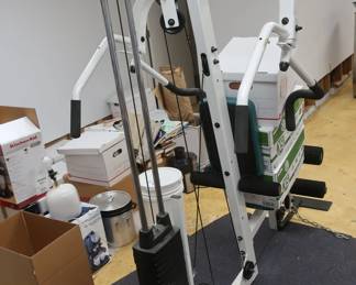 49     Pacific  fitness          15   0lbs  of  weight    Price   is  150.00