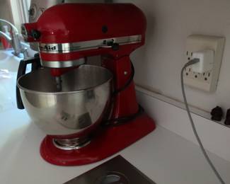 23         red   kitchen  aid  mixer    Price  is    125.00