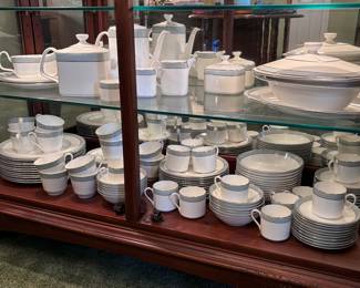 Royal Doulton Etude Set