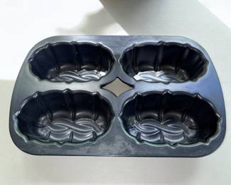 NordicWare Bundt Mini Loaf