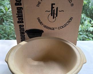 Pampered Chef Stoneware Baking Bowl