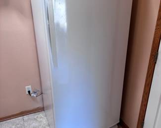 Whirlpool Refrigerator 